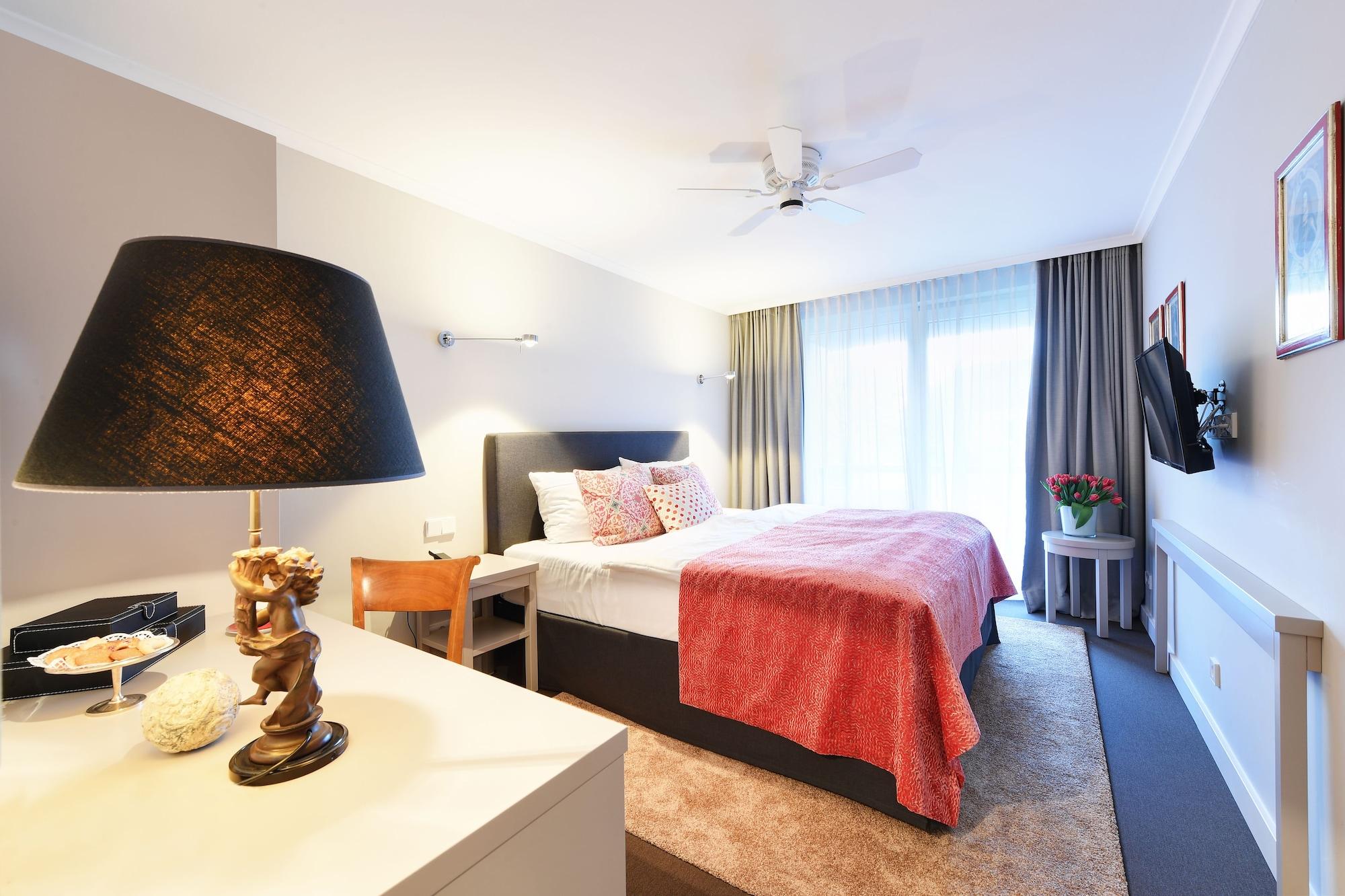 Admiral Hotel 4*